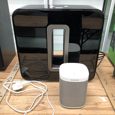 Lot 732 - A Sonos Play 1, and a Sonos Sub speaker