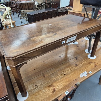 Lot 291 - A mahogany coffee table H 49 W 106 D 56cm