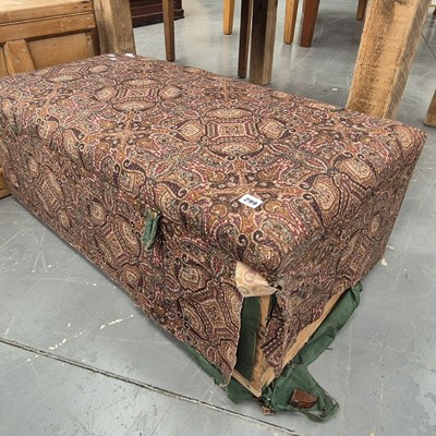 Lot 299 - An upholstered pine blanket box H 42 W 105 D 53cm