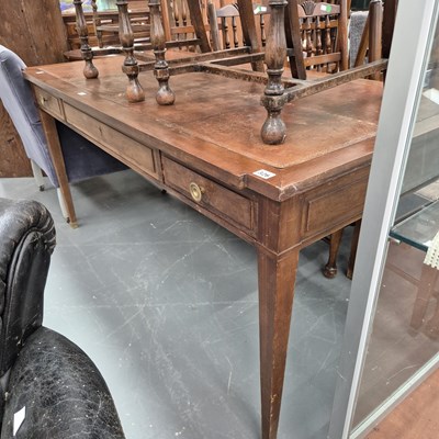 Lot 326 - A large French-style writing table H 75 W 119...