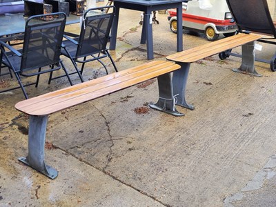 Lot 455 - A pair of benches with metal bases, each H 46...