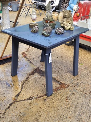 Lot 457 - A wooden potting table H 75 W 100 D 80cm