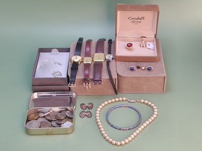 Lot 1419 - Miscellaneous jewellery, wristwatches and...