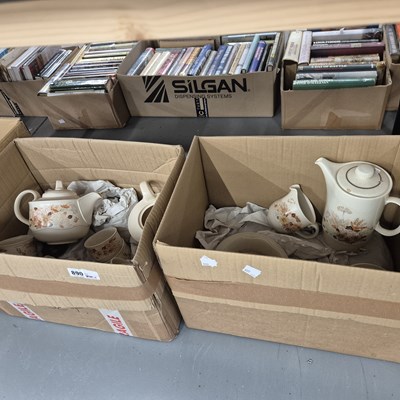 Lot 890 - A retro tea and dinner set, etc.
