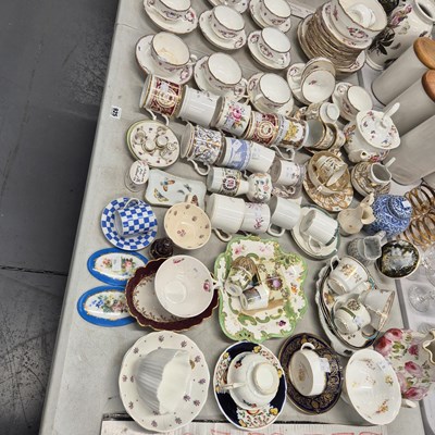 Lot 925 - A large quantity of assorted china