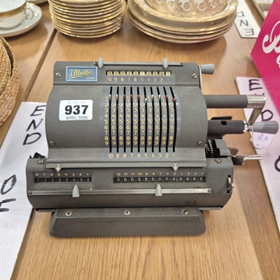 Lot 937 - A vintage Mullo mechanical calculator