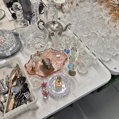 Lot 940 - A large collection of drinking glassware,...
