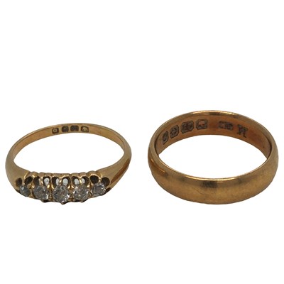 Lot 1184 - A 22ct hallmarked gold wedding ring, size L, 5....