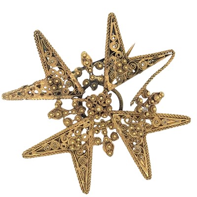 Lot 1207 - A filigree Maltese Ccross form brooch,...
