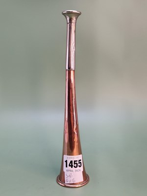 Lot 1455 - A Vintage Swaine & Adeney hunting horn