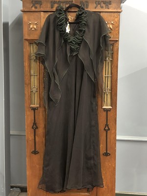 Lot 14 - Clothing - A Jean Varon vintage style long...