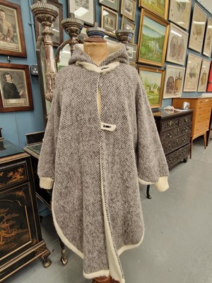 Lot 42 - Clothing - A mustard Schneiders duffle style...