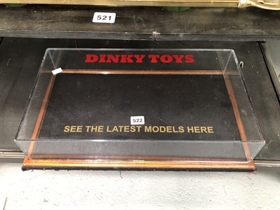 Lot 522 - A Dinky toy table top display case