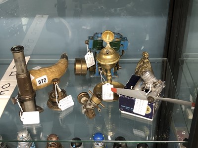Lot 572 - A collection of vintage scientific and...