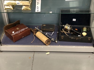 Lot 602 - A cased Hamilton Beach type F vibrator,...