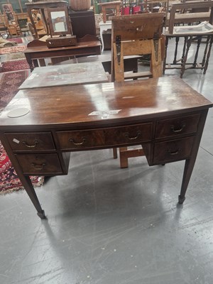 Lot 101 - An Edwardian mahoganymn bow front...