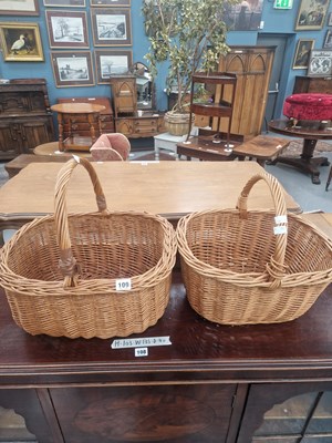 Lot 109 - Two vintage wicker baskets