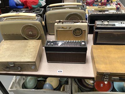Lot 676 - Vintage radios