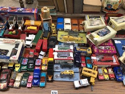 Lot 678 - A large collection of boxed and loose diecast...