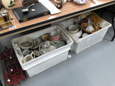 Lot 819 - Kitchenalia to include dinner and tea wares,...
