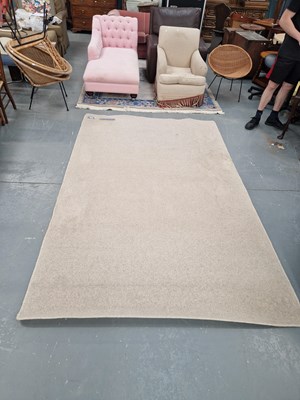 Lot 1399 - A machine made, natural fibre contemporary...