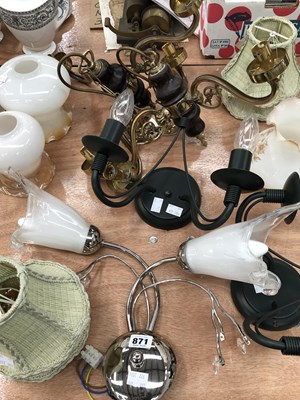 Lot 871 - Various wall and ceiling lights.