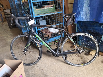 Lot 487 - A Specialized Zertz male racing bike with...