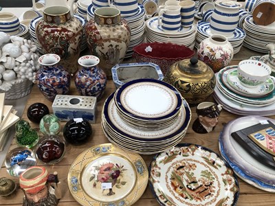 Lot 878 - Copeland Spode 'Chinese Rose' part tea set,...