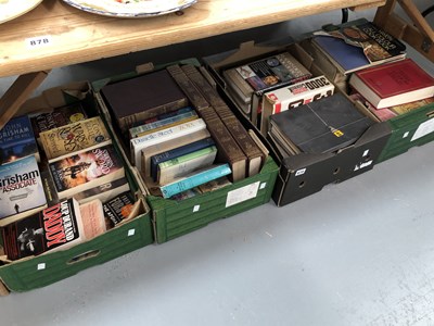 Lot 879 - A large collection of books