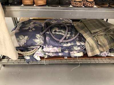 Lot 927 - Two pairs of floral curtains and a pair of...