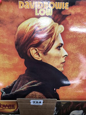Lot 725 - David Bowie: seventeen LP records & one 12"...