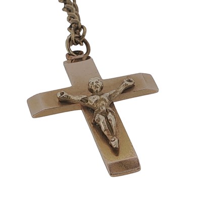 Lot 1109 - A vintage 9ct hallmarked gold crucifix pendant...