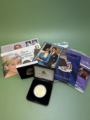 Lot 1144 - A full sealed set of The Queen, her life in...