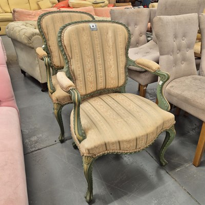 Lot 48 - A pair of show frame salon chairs in a Regency...
